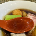 猫と月 chan mie noodles - 清湯醤油スープはアニマルオフです