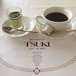 Tsuki Shuru Rameru - ランチ1500円に含まれるデザートとコーヒー☆