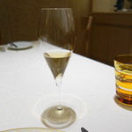 ロオジエ - まずは乾杯