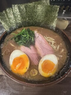 神田ラーメン わいず - のりたまごラーメン　1,050円