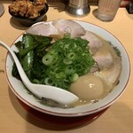 天下一品 - ニラにんにくラーメンのこってり(1140円)+味付煮たまご(130円)