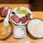 Rikyuu - 牛たん食べ比べ定食¥4125、スープを宮城風芋煮変更¥165