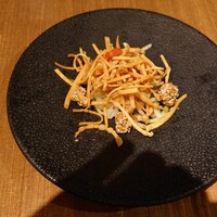 中国薬膳料理 星福 - 季節の果物とくらげと胡桃の胡麻ソース和え