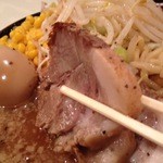 ごりまる - 分厚いチャーシュー