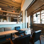 CAFE&BAR OMNIBUS - 