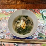 枝魯枝魯 神楽坂 - お出汁に白身魚かフグかなんかだったかと
