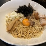 麺&カフェ コイコイ - 煮干し油の釜玉