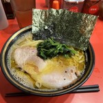 横浜家系総本山 吉村家直系店 ラーメン内田家 - 