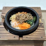 Ishiyaki Bibinba Senmonten An'Nyon - ◆特製牛カルビ石焼ビビンバ 759円