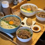 讃岐うどん　志成 - 