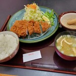 とんかつ屋 金太郎 - 上ロースカかつ定食(おみくじ付き)、1350円