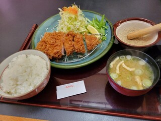 Tonkatsuya Kintarou - 上ロースカかつ定食(おみくじ付き)、1350円