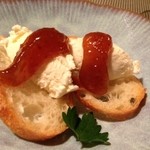 エシェル - お通し（マスカルポーネ、イチジクジャム）