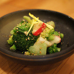 土と青 - たたきブロッコリー柚子胡椒ダレ