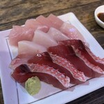 川かみ鮮魚 魚坊 - 沖縄県産刺身3種