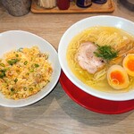 麺王道 勝 - 塩ラーメン & 半チャーハン