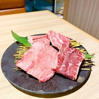 近江うし 焼肉 にくTATSU 青山本店 - 