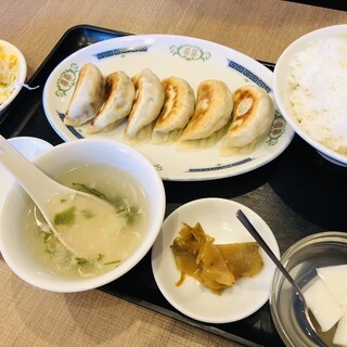 美味餃子房_0