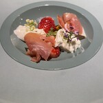 大阪鉄板焼き 神戸牛 TATARA - 前菜