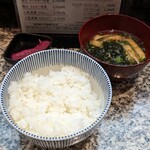 とんかつ 大宝 - 定食（ご飯とみそ汁）