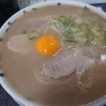 佐賀ラーメン いちげん。 - 卵黄入りラーメン