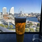 CARVAAN BAY YOKOHAMA  - みなとみらいを見渡しながらの一杯です。