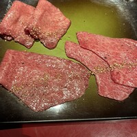 焼肉 綾小路 - 