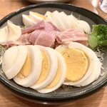 Ikkemme sakaba - おやじ好みの玉子サラダ。
