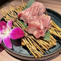 焼肉ダイニング MEGUMI 本店 - 追い厚切りタン