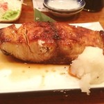 魚三酒場 - ぶりてり
      でんちない