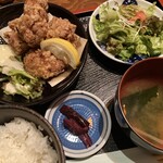 Obon Kobon - 新鮮な鶏肉をカラッと揚げると唐揚げランチになる