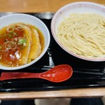 中華そば よしかわ 三井アウトレットパーク入間店  - 