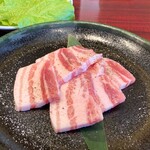 韓国宮廷料理ヨンドン - サムギョプサルランチの豚肉