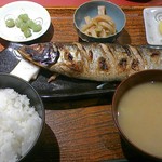 畦道 - ニシン焼き魚定食(800円)