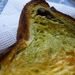 クランツ - 半分は抹茶の生地