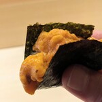 神楽坂すし旭飛 - 雲丹の海苔巻