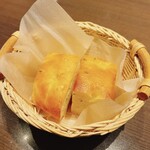 TRE VERDI - 自家製フォカッチャ