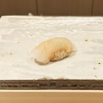 神楽坂すし旭飛 - 平目