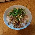 O Senthikku - 「名物」「元祖」豚ひき肉のレモングラスそぼろごはん