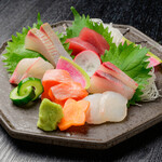 selection sashimi (1-2 servings) 10 pieces