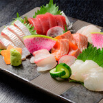 selection sashimi (4-5 servings) 24 pieces