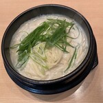 ホルモンらーめん8910 - あさりラーメン