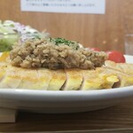 キッチン ブルー グローブ - 横から、茸のデュクセルは山盛りです！？