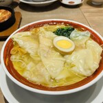 広州市場 - 丸ごと海老雲呑麺