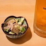 Tompei - お通し(チャーシューマヨネーズ和え？)と生ビール