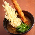 滋賀県湖南市名物！一日、最高 5００食！海老天とエビフライの両方楽しめる カレーうどん