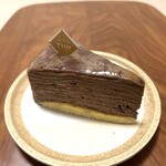 おやつと珈琲 TSUI - チョコレートのミルクレープ　いちごが入ってます