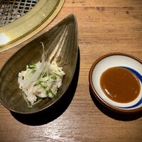 和牛とタン 焼肉 とみ 新橋本店 - 