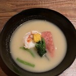 Ryouriya Otaya - 車海老の白味噌煮、赤色海老餅も添えて