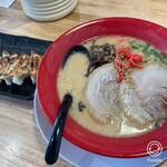 博多豚骨ラーメン ばか馬 - 料理写真: